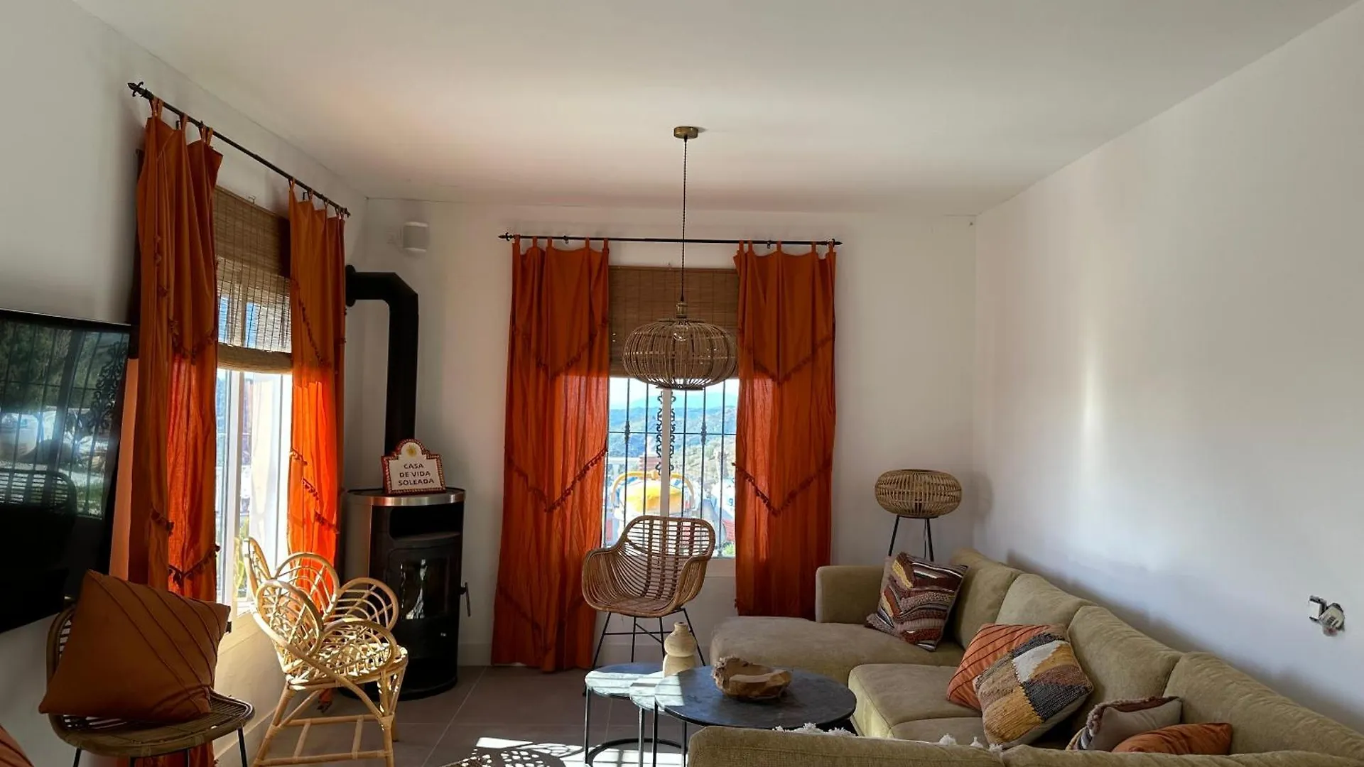 Casa De Vida Soleada Villa Arenas   Arenas (Malaga)